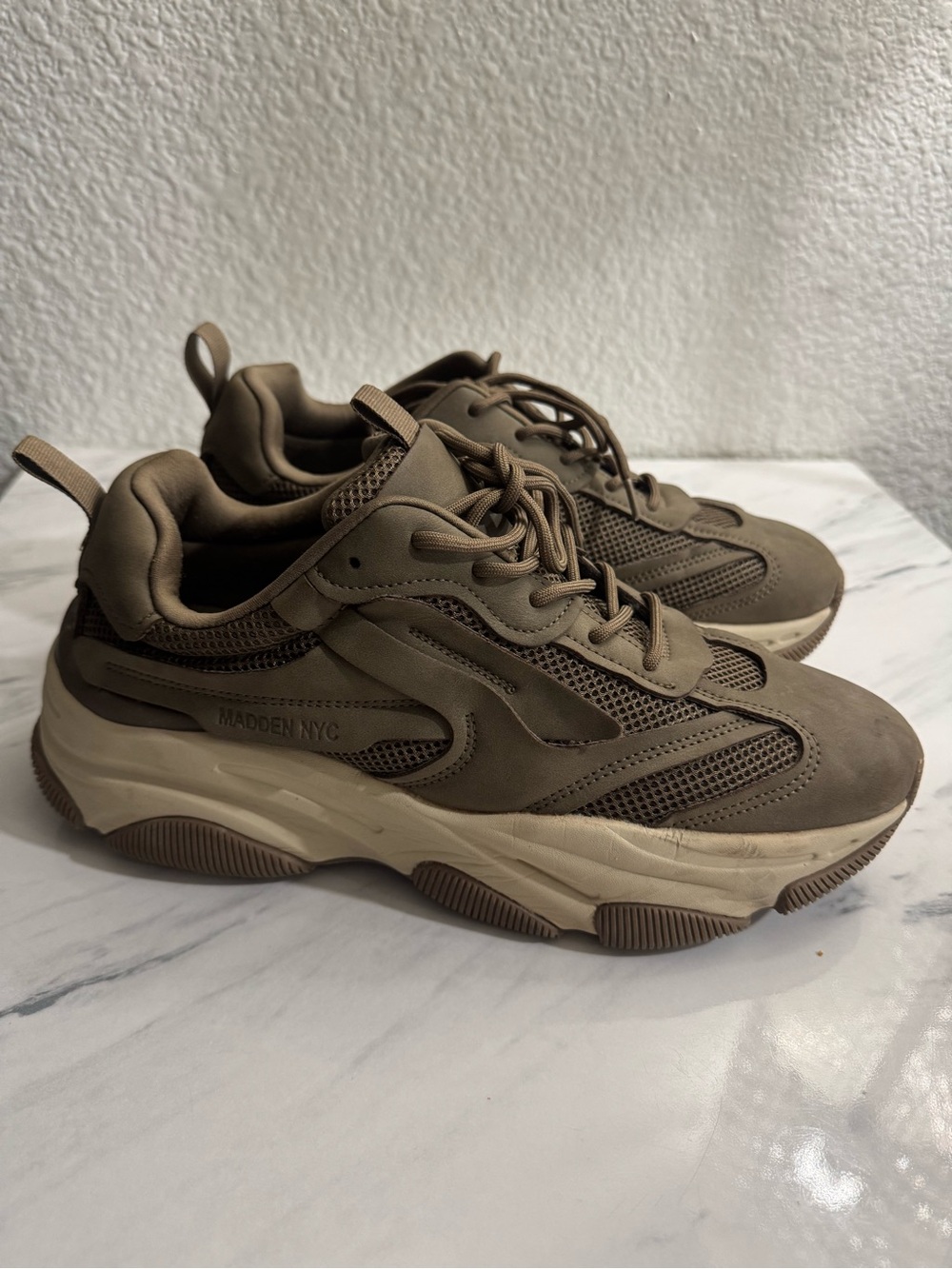 Steve Madden Men's Trainer in Olive/Tan